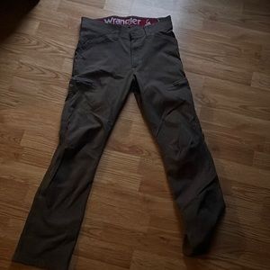 Gray wrangler cargo pants